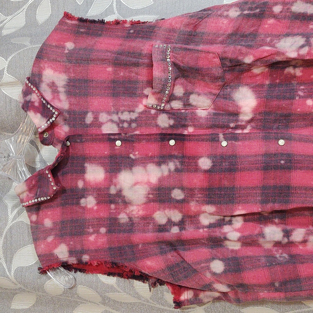 A Rare Bird Red and Black Plaid Sleeveless Button-Up Shirt size O/S - Picture 2 of 6